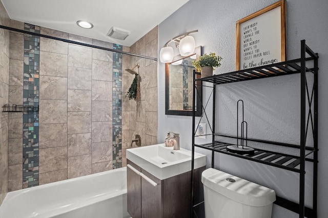 915 E Ohio Ave, Milwaukee, WI 53207 - full bath with vanity, washtub / shower combination, and toilet
