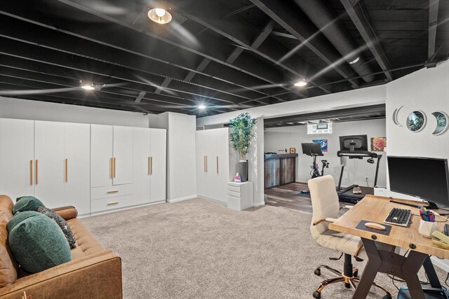 915 E Ohio Ave, Milwaukee, WI 53207 - office area with carpet