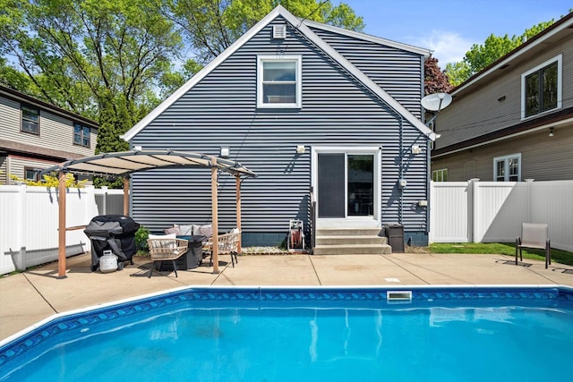 915 E Ohio Ave, Milwaukee, WI 53207 - rear view of house featuring entry steps, a patio area, and a fenced backyard