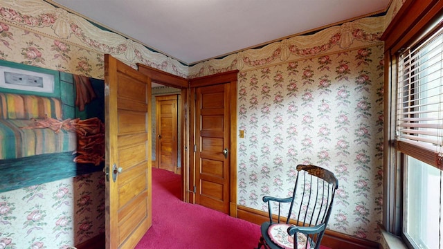 300 S Vine Ave, Marshfield, WI 54449 - sitting room featuring wallpapered walls