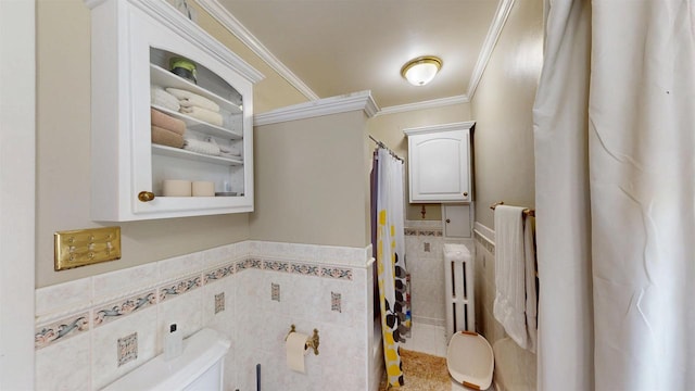 300 S Vine Ave, Marshfield, WI 54449 - bathroom with tile walls, ornamental molding, wainscoting, a shower with curtain, and toilet