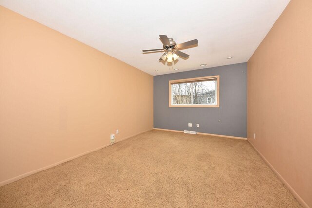 201 W Ellsworth Ln, Bayside, WI 53217