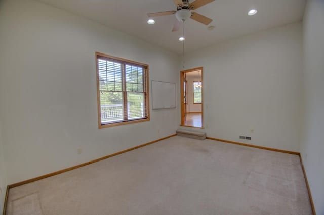 1835 Alpine Pl, Onalaska, WI 54650 - carpeted empty room featuring ceiling fan, recessed lighting, and baseboards
