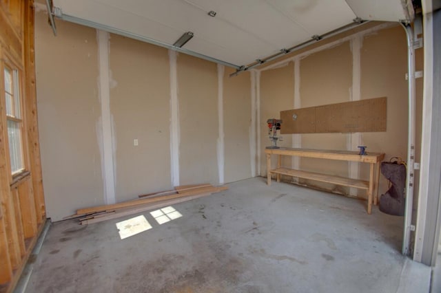 1835 Alpine Pl, Onalaska, WI 54650 - view of garage