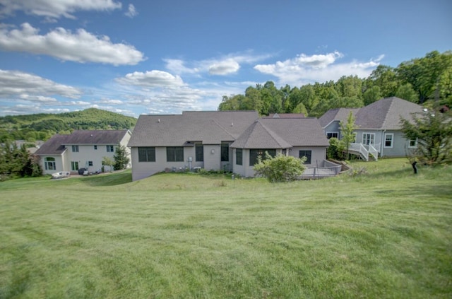 1835 Alpine Pl, Onalaska, WI 54650 - ranch-style house featuring a front yard and a residential view