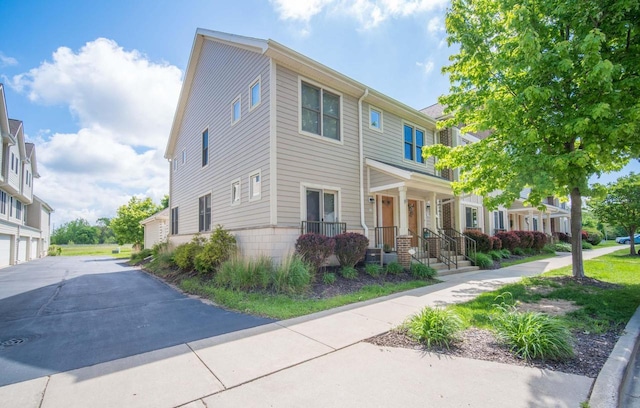 739 Shore Ln, West Bend, WI 53090 - view of home's exterior
