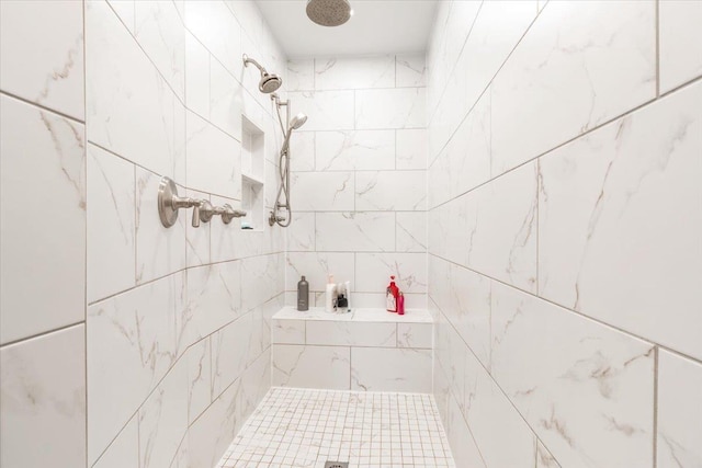 3810 Timber Valley Dr, Wisconsin Rapids, WI 54494 - full bathroom featuring a tile shower
