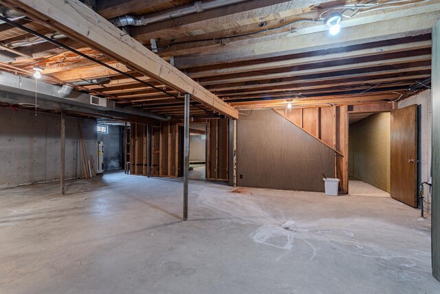 419 E Beech St, Edgar, WI 54426 - unfinished below grade area with water heater