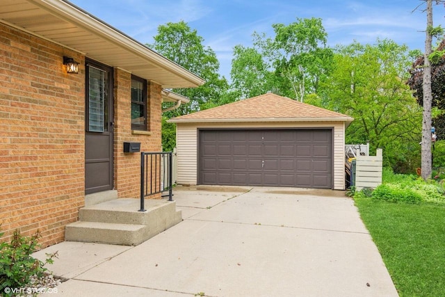 2590 S 91st St, West Allis, WI 53227 - view of detached garage