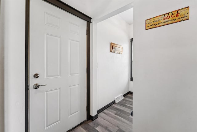 3815 Stone Wall Dr, De Pere, WI 54115 - hallway featuring wood finished floors and baseboards