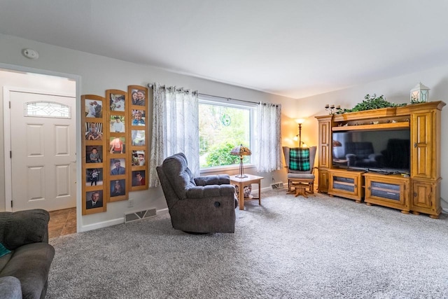 201 N 3rd St, Colby, WI 54421 - carpeted living room featuring baseboards