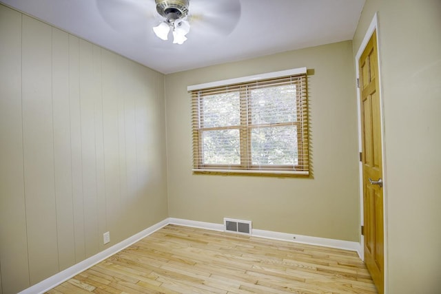508 Frost Woods Rd, Monona, WI 53716 - spare room with light wood-type flooring, baseboards, and ceiling fan