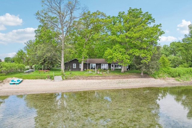 950 N Dousman Rd, Summit, WI 53066 - water view
