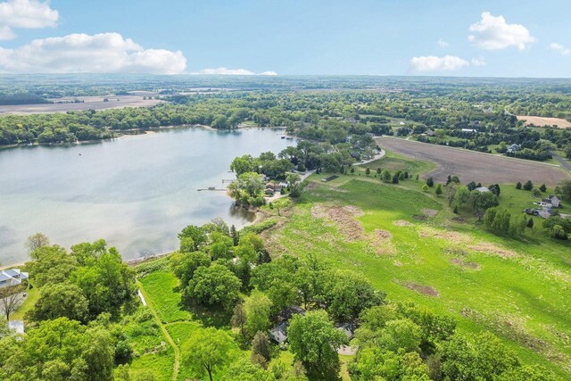 950 N Dousman Rd, Summit, WI 53066 - drone / aerial view of a large body of water