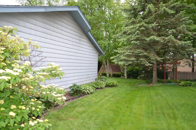 7827 W Canterbury Ct, Franklin, WI 53132 - view of yard