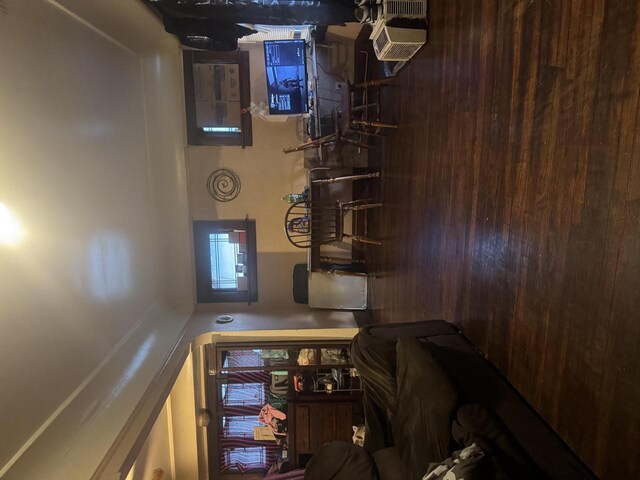 3860 N 24th Pl, Milwaukee, WI 53206 - view of living area