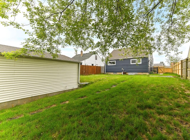4155 N 67th St, Milwaukee, WI 53216 - view of yard