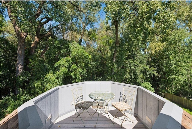 689 Brookside Ln, Mendota Heights, MN 55118 - view of balcony