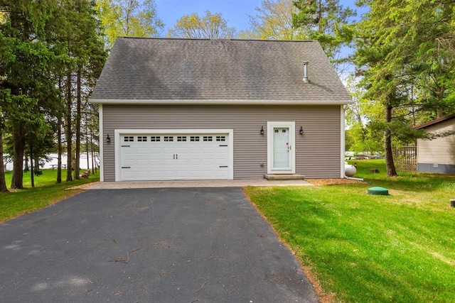 3155 W Lake Helen Dr, Rosholt, WI 54473 - cape cod-style house featuring a front lawn and a shingled roof