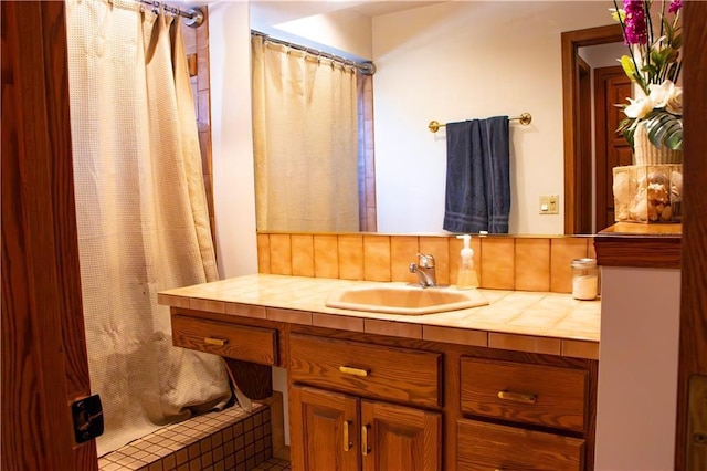 18845 64th Ave, Chippewa Falls, WI 54729 - full bath featuring vanity and curtained shower