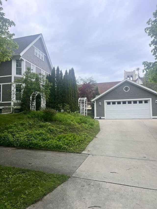 1105 N 6th St, Sheboygan, WI 53081 - view of side of property