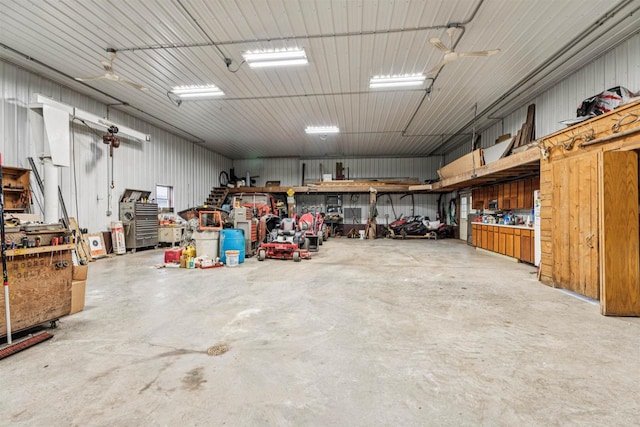 N6471 12 Corners Rd, Black Creek, WI 54106 - garage featuring a workshop area