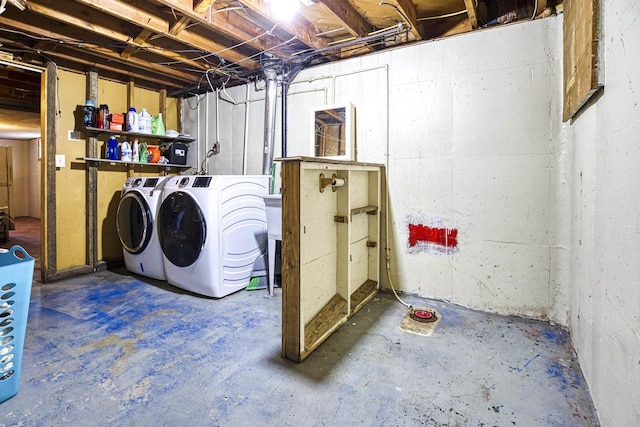1413 E Marquette St, Appleton, WI 54911 - washroom with separate washer and dryer