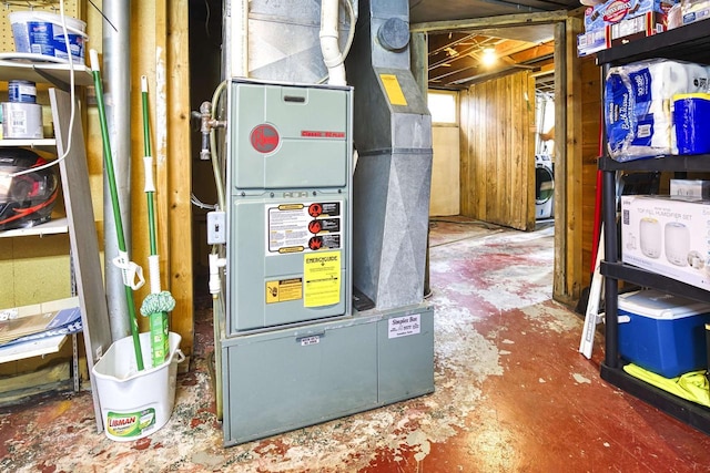 1413 E Marquette St, Appleton, WI 54911 - utilities with heating unit and washer / dryer