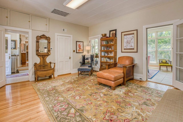 150 Rountree Ave, Platteville, WI 53818 - sitting room featuring light wood-type flooring and baseboards