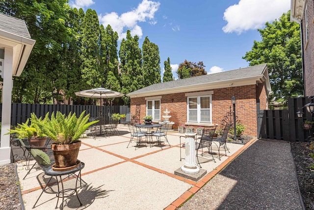 150 Rountree Ave, Platteville, WI 53818 - view of patio / terrace