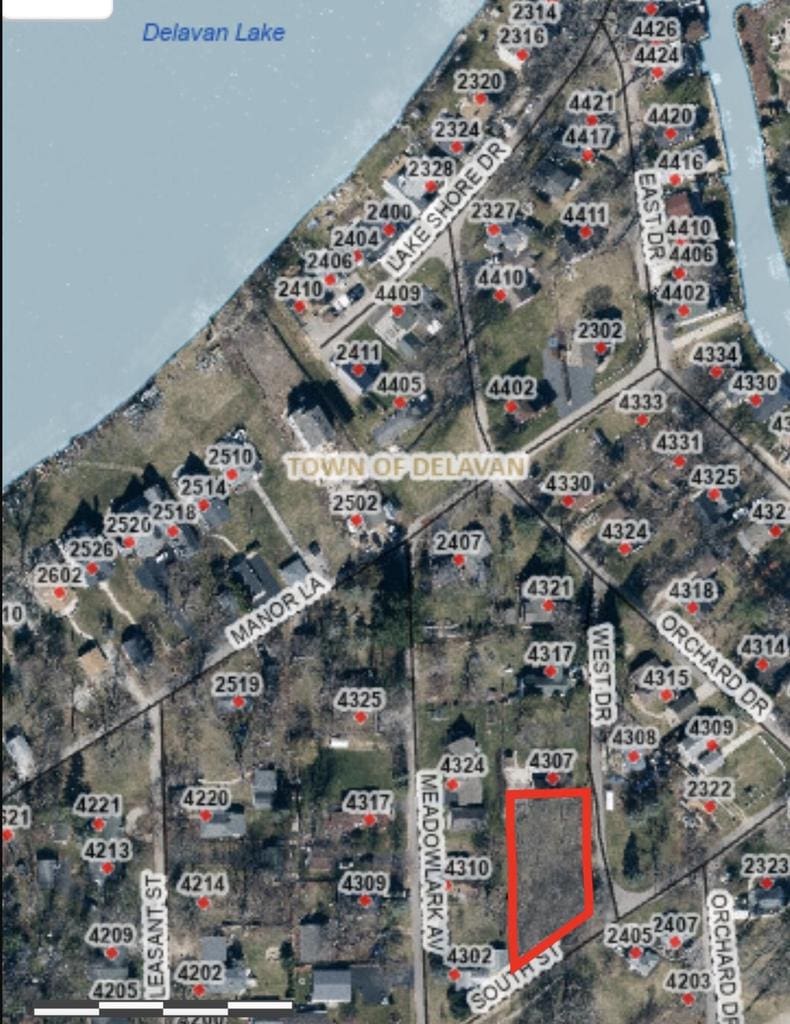 LTS1-4 W St, Delavan, WI 53115