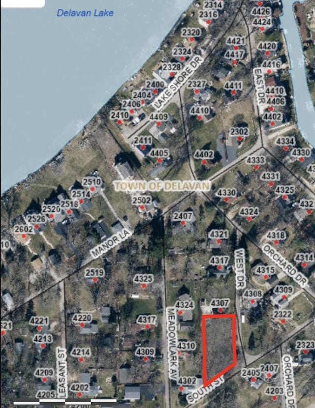 LTS1-4 W St, Delavan, WI 53115
