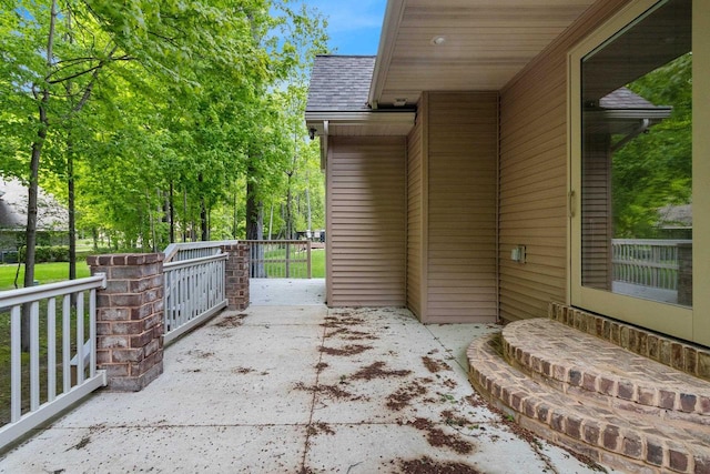 448 Harvest Rd, Green Bay, WI 54302 - view of patio / terrace
