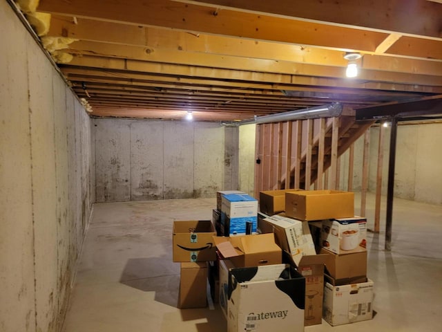 2832 E Somers Ct, Cudahy, WI 53110 - unfinished below grade area featuring stairway