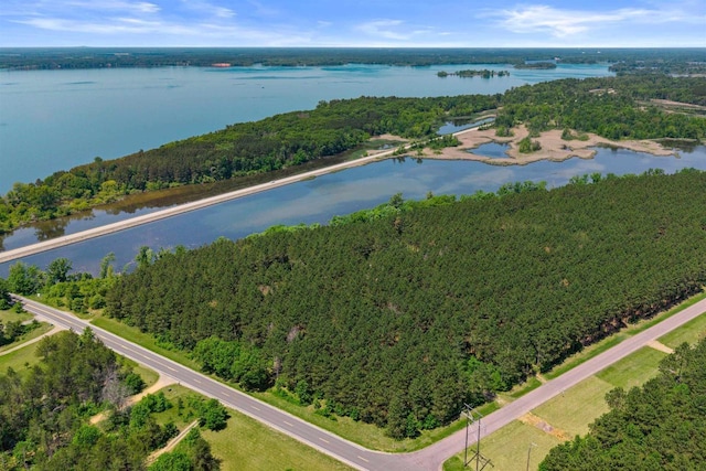 399 Twin Lakes Trl, Nekoosa, WI 54457