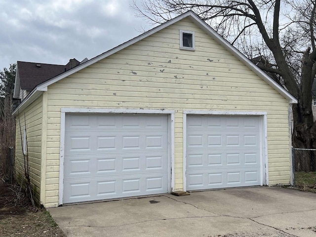 856 8th St, Beloit, WI 53511 - view of detached garage