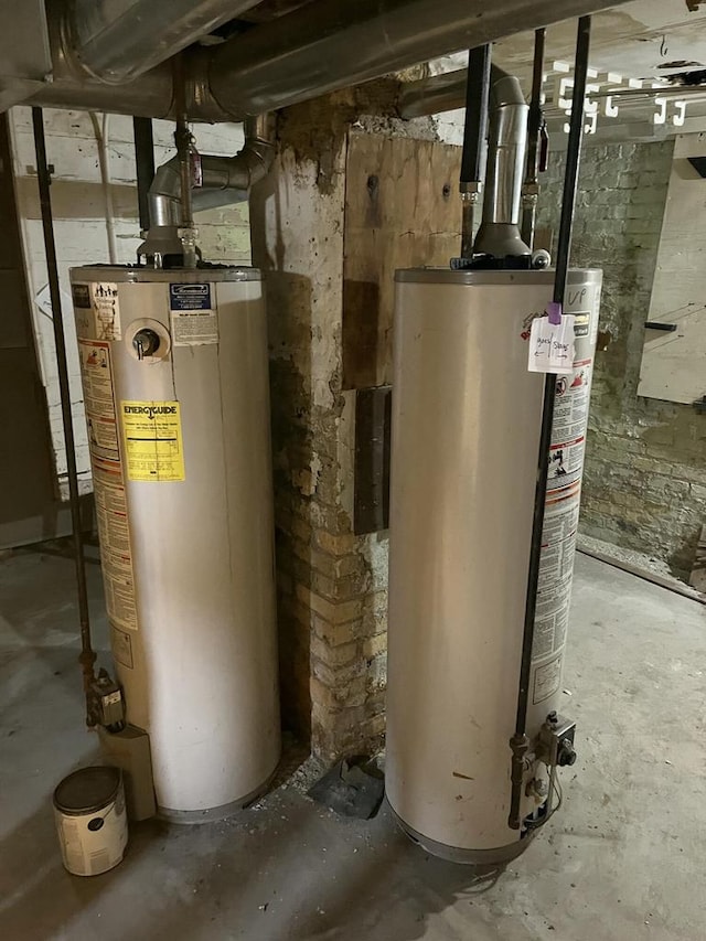 1139 E Kane Pl Unit 1139A, Milwaukee, WI 53202 - utilities featuring gas water heater