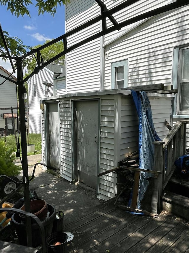 1139 E Kane Pl Unit 1139A, Milwaukee, WI 53202 - view of wooden deck