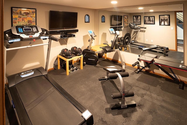 1545 Arboretum Dr Unit 315, Oshkosh, WI 54901 - exercise room with recessed lighting and baseboards