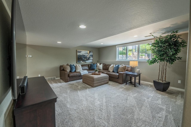 5015 Joshua Dr, West Bend, WI 53090 - living room featuring carpet, baseboards, recessed lighting, and a textured ceiling