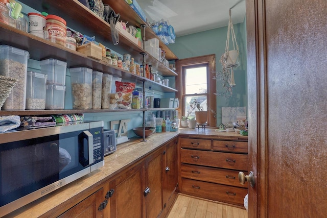 2116 N 60th St Unit 2118, Milwaukee, WI 53208 - view of pantry