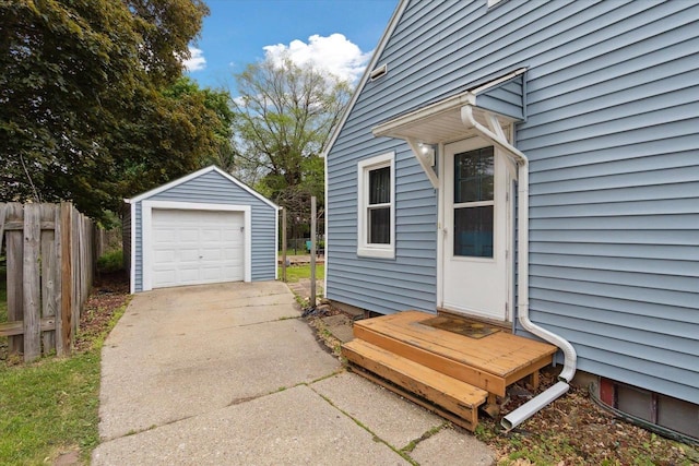 947 Cleveland St, Beloit, WI 53511 - detached garage with concrete driveway