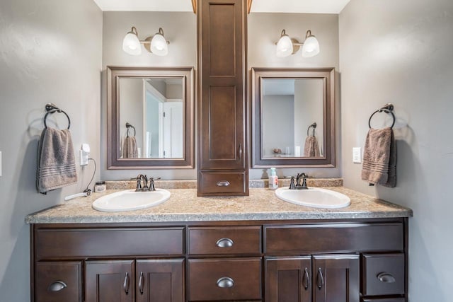 905 W Hubble Ln, Appleton, WI 54913 - bathroom featuring double vanity