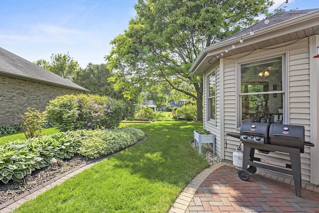 1323 Bradford Ct, Neenah, WI 54956 - view of green lawn