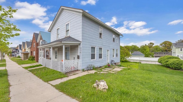 613 N 5th St Unit 611, Sheboygan, WI 53081 - view of side of property with covered porch