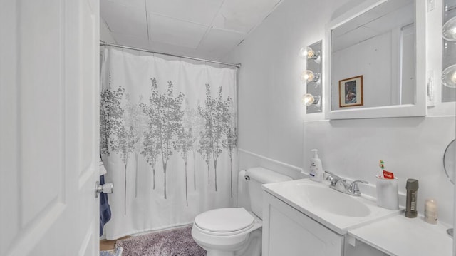 613 N 5th St Unit 611, Sheboygan, WI 53081 - full bath featuring vanity, toilet, and a shower with shower curtain
