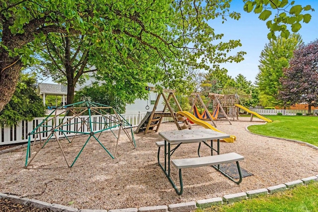 139 Sullivan Ln, De Pere, WI 54115 - view of community jungle gym