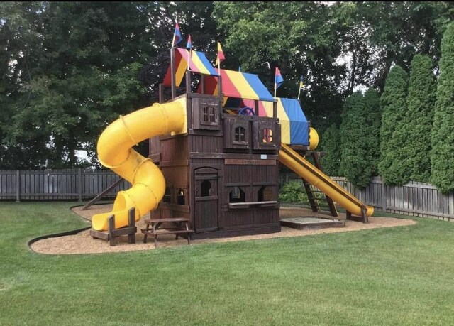 10 Vienna Cir, Madison, WI 53718 - view of jungle gym