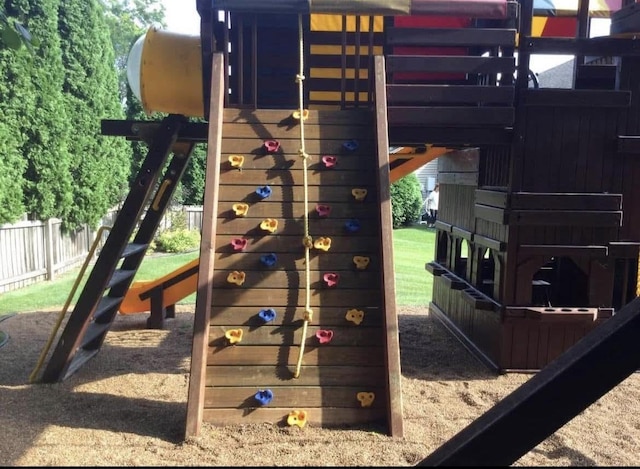 10 Vienna Cir, Madison, WI 53718 - view of playground