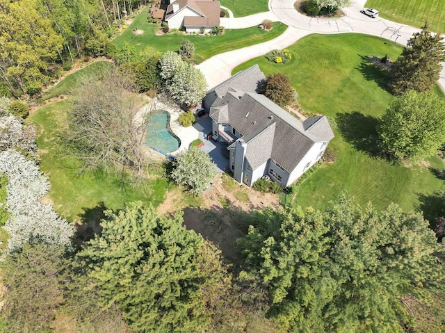 4514 Mohawk Ct, Green Bay, WI 54313 - aerial view of a pool
